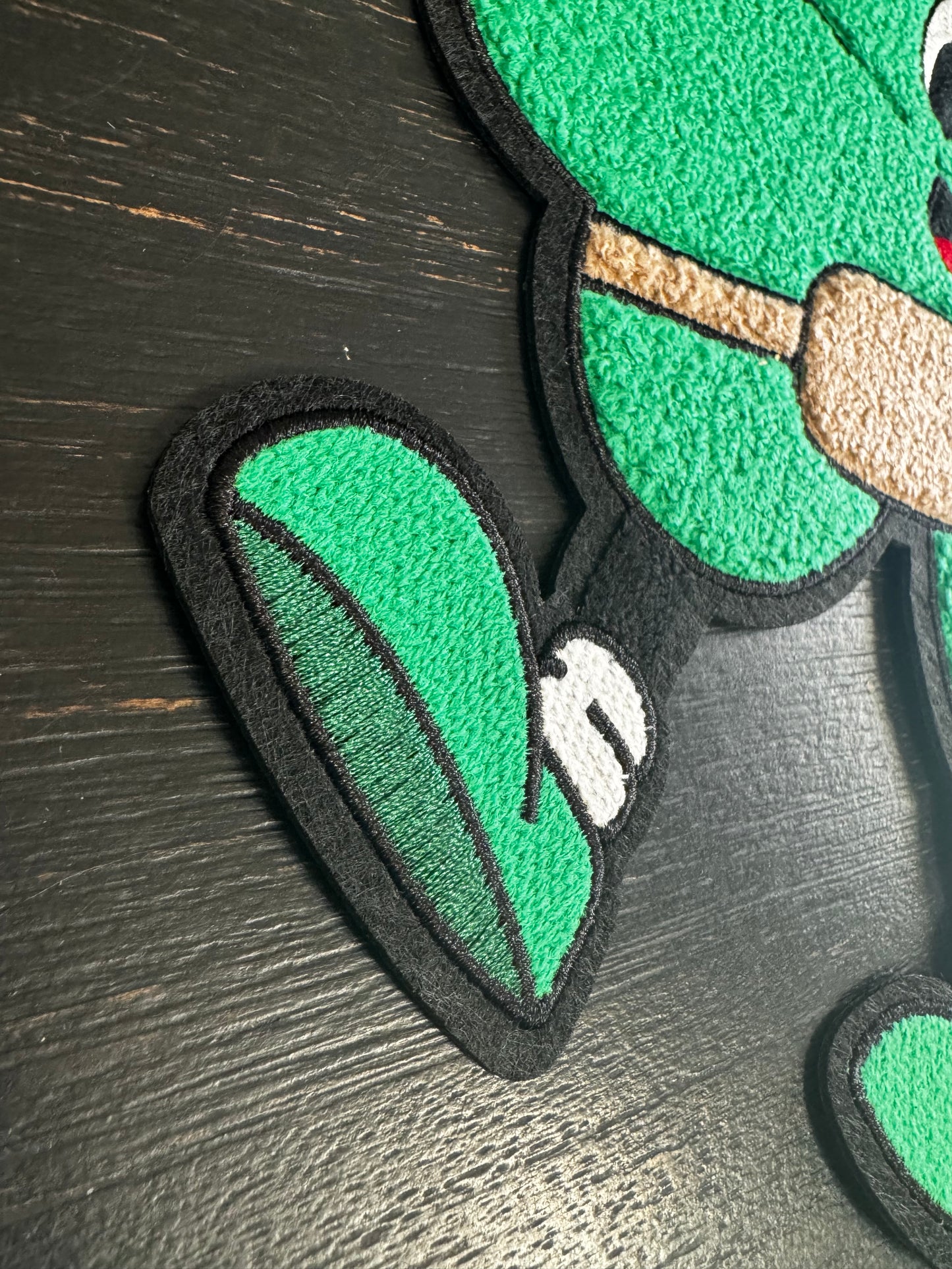 Bougie Shamrock Chenille Patch